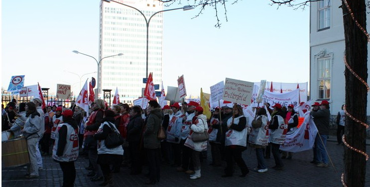 DEMO Potsdam
                2011